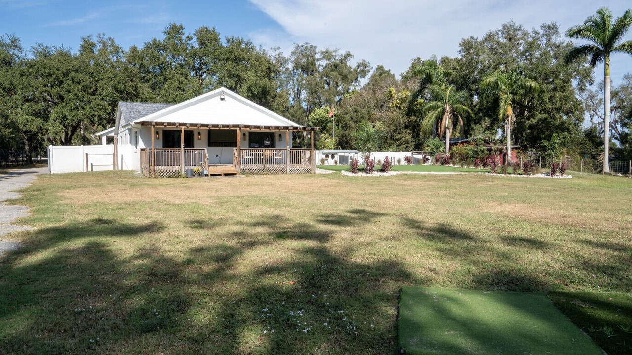 Photo of Others in Palmetto