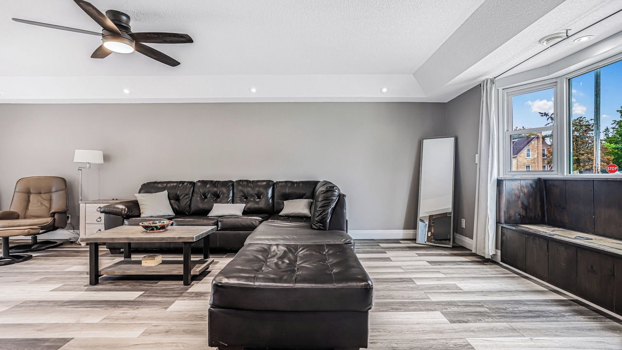 Photo of Livingroom in Port Elgin