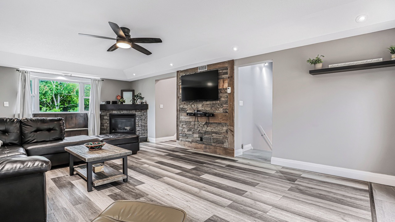 Photo of Livingroom in Port Elgin