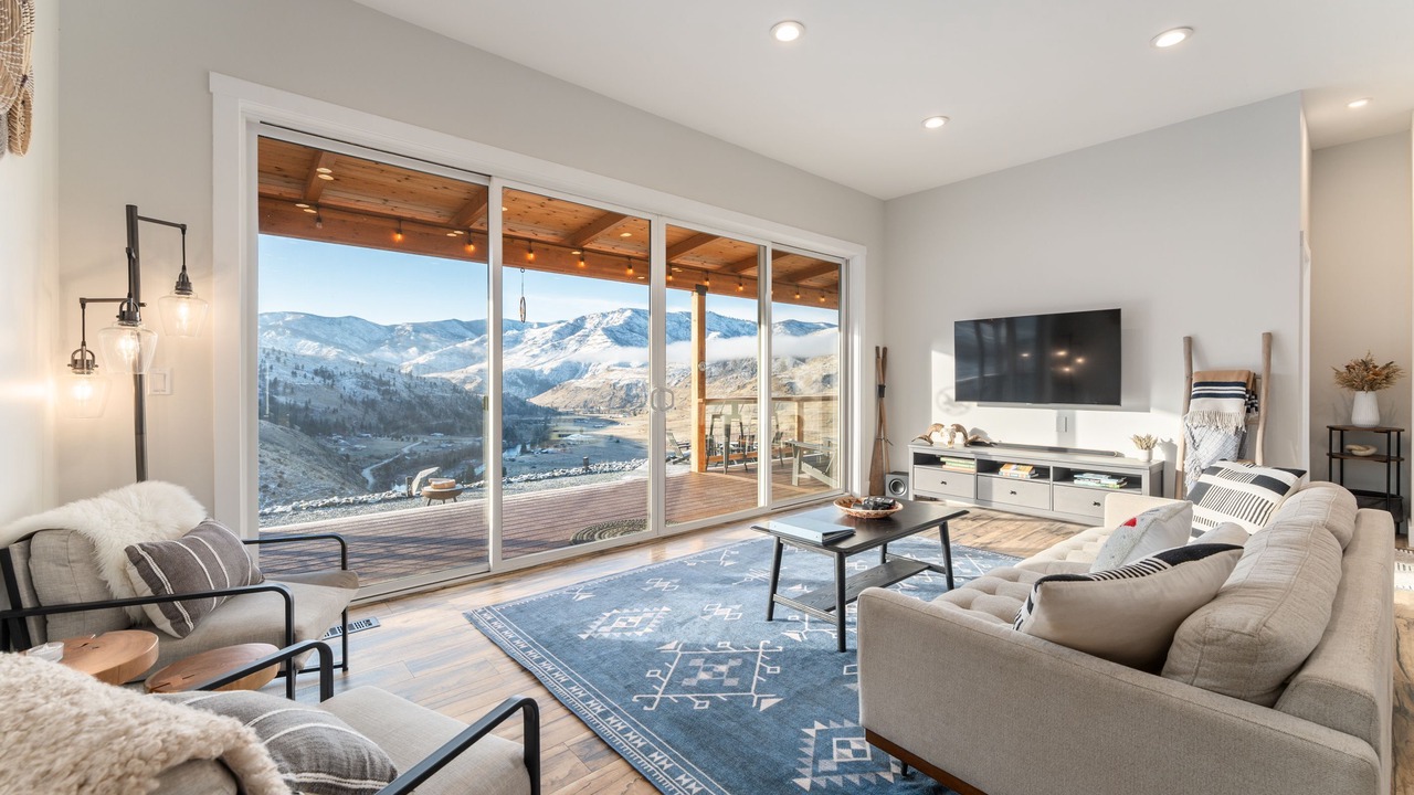 Photo of Livingroom in Pateros