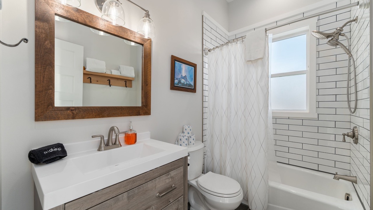 Photo of Bathroom in Pateros