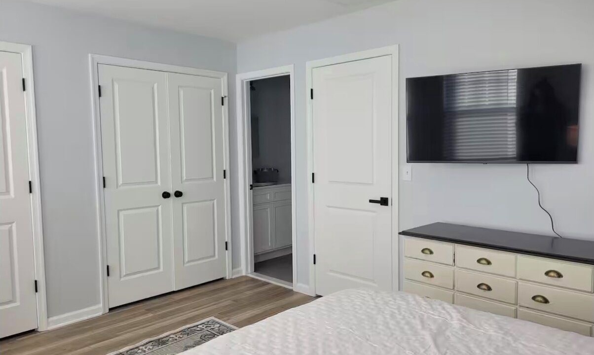 Photo of Bedroom in Neptune City