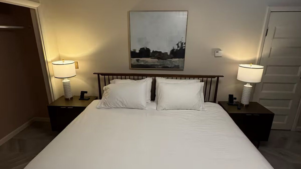 Photo of Bedroom in Town of Aurora