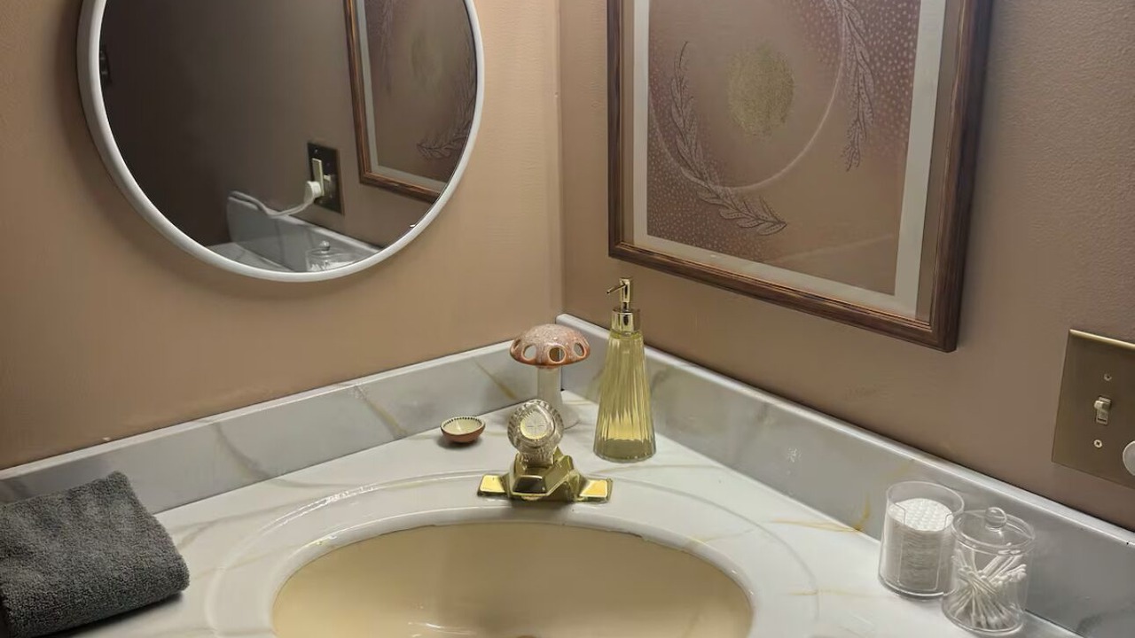 Photo of Bathroom in Town of Aurora