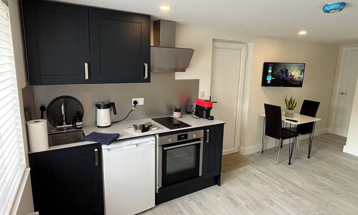 Photo of Others in Netley