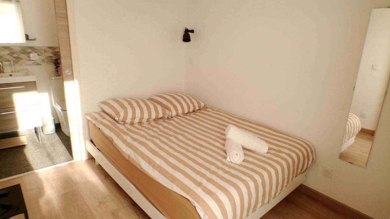 Photo of Bedroom in Civaux
