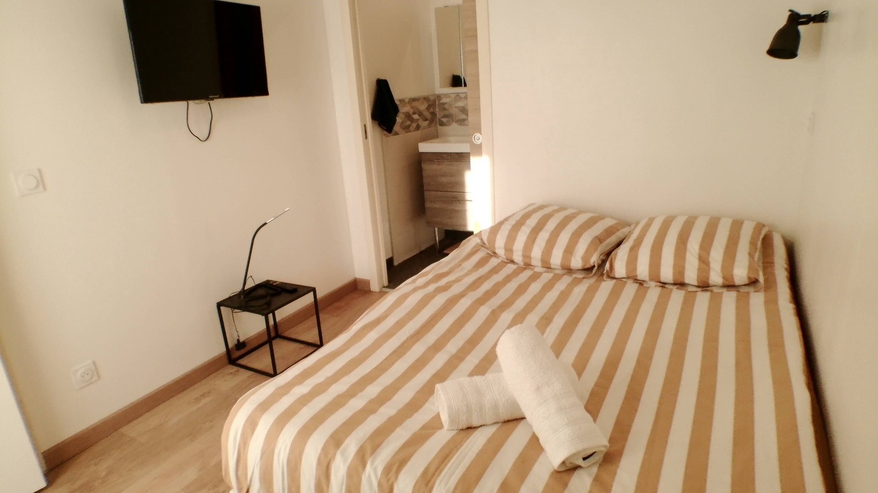 Photo of Bedroom in Civaux