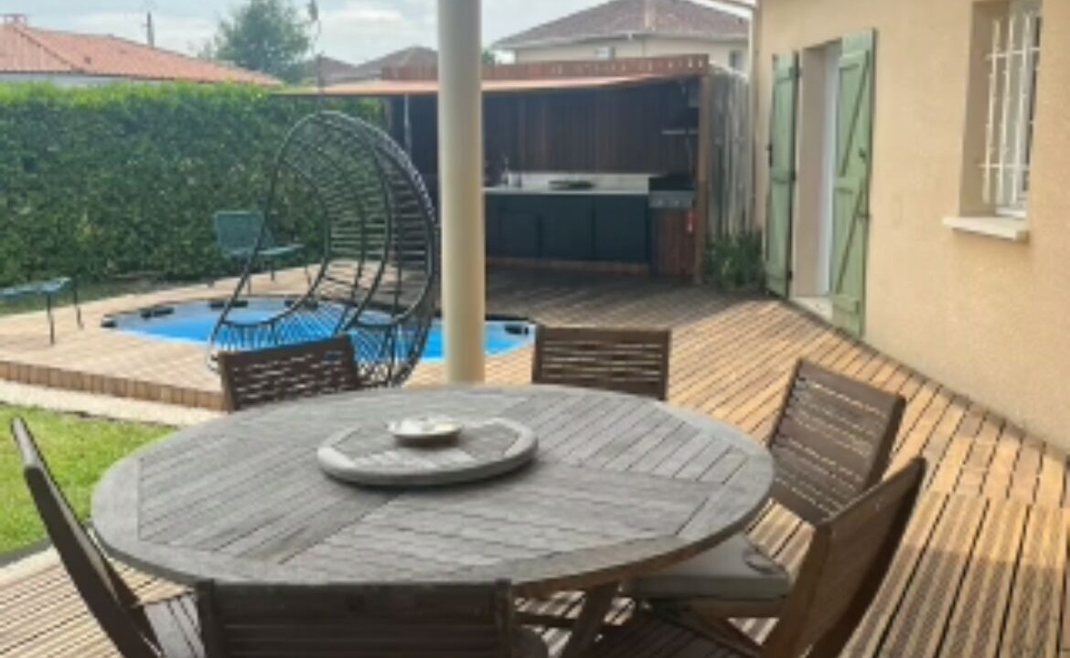 Photo of Outdoor in Bellocq