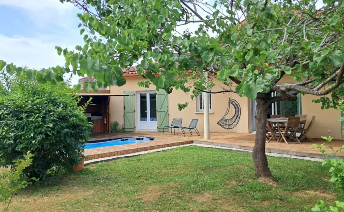 Photo of Outdoor in Bellocq