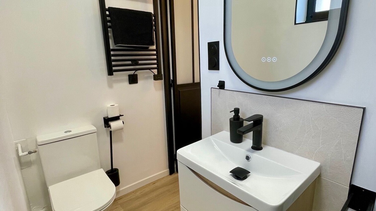 Photo of Bathroom in Etretat