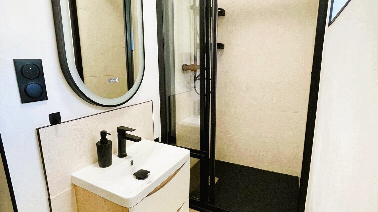 Photo of Bathroom in Etretat