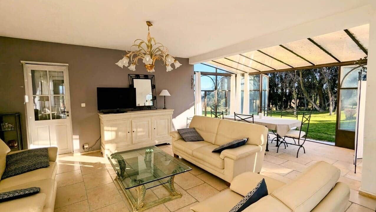 Photo of Livingroom in Lagarde Pareol