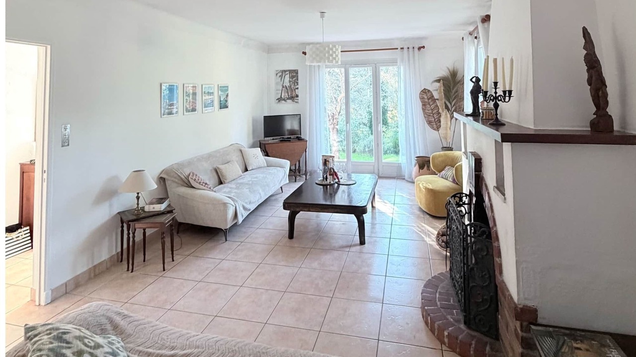 Photo of Livingroom in Uchaux