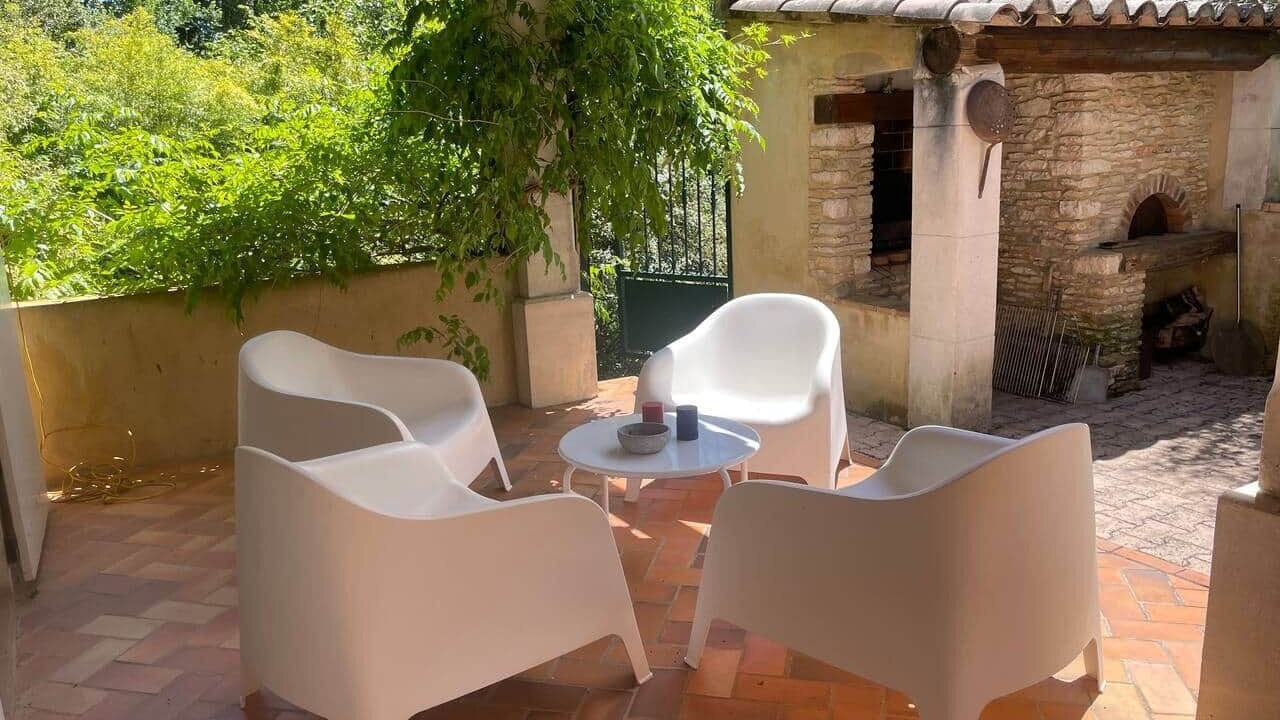 Photo of Patio Balcony in Saint-Julien-de-Peyrolas