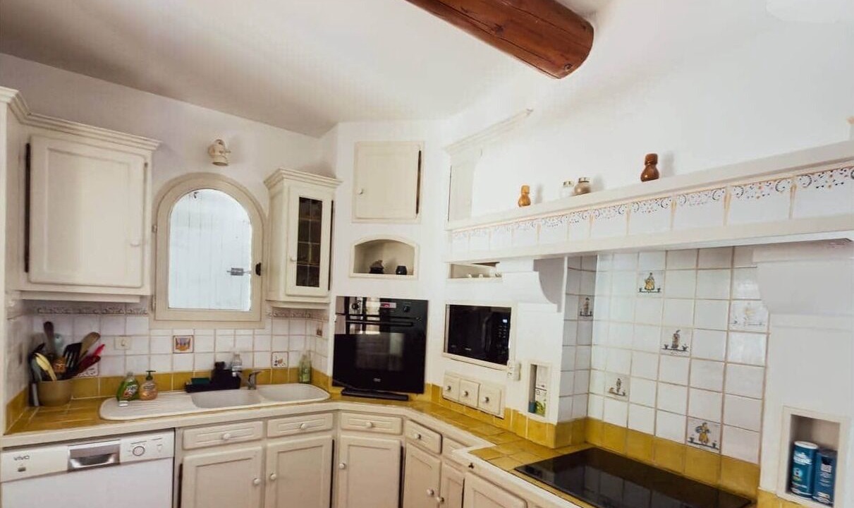 Photo of Kitchen in Saint-Julien-de-Peyrolas