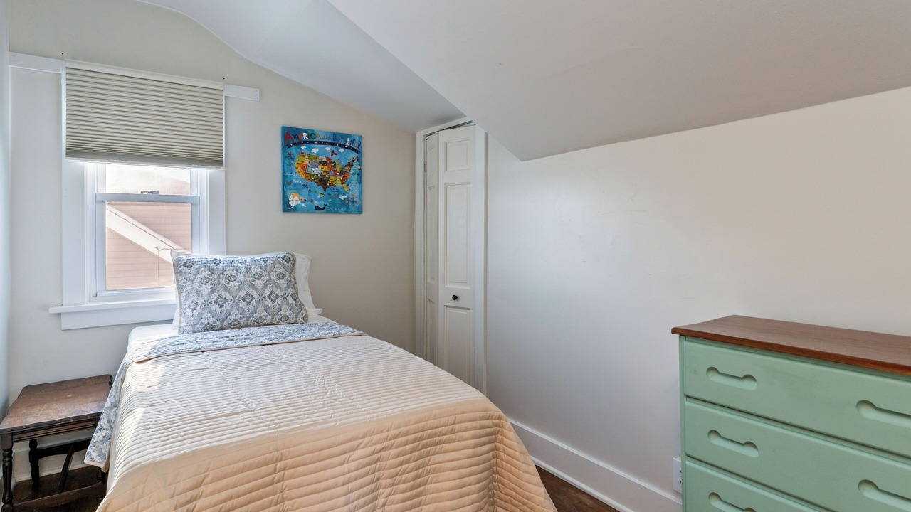 Photo of Bedroom in East Irondequoit