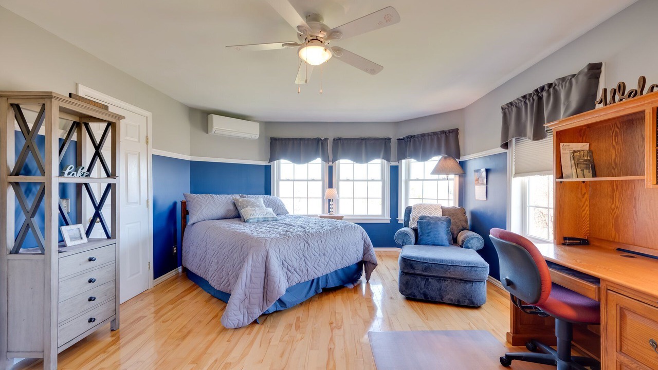 Photo of Bedroom in Newport