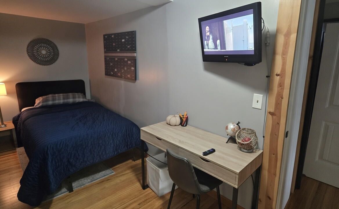 Photo of Bedroom in Shelby Park