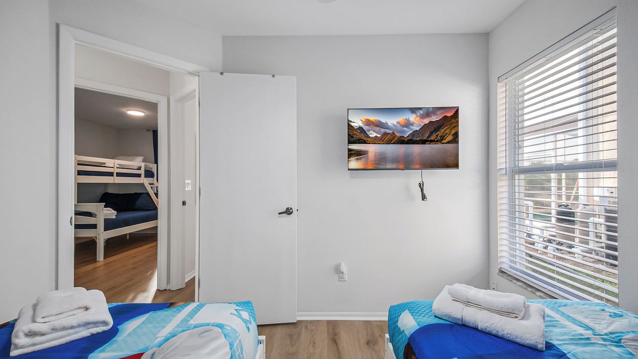 Photo of Bedroom in Lake Davenport Estates