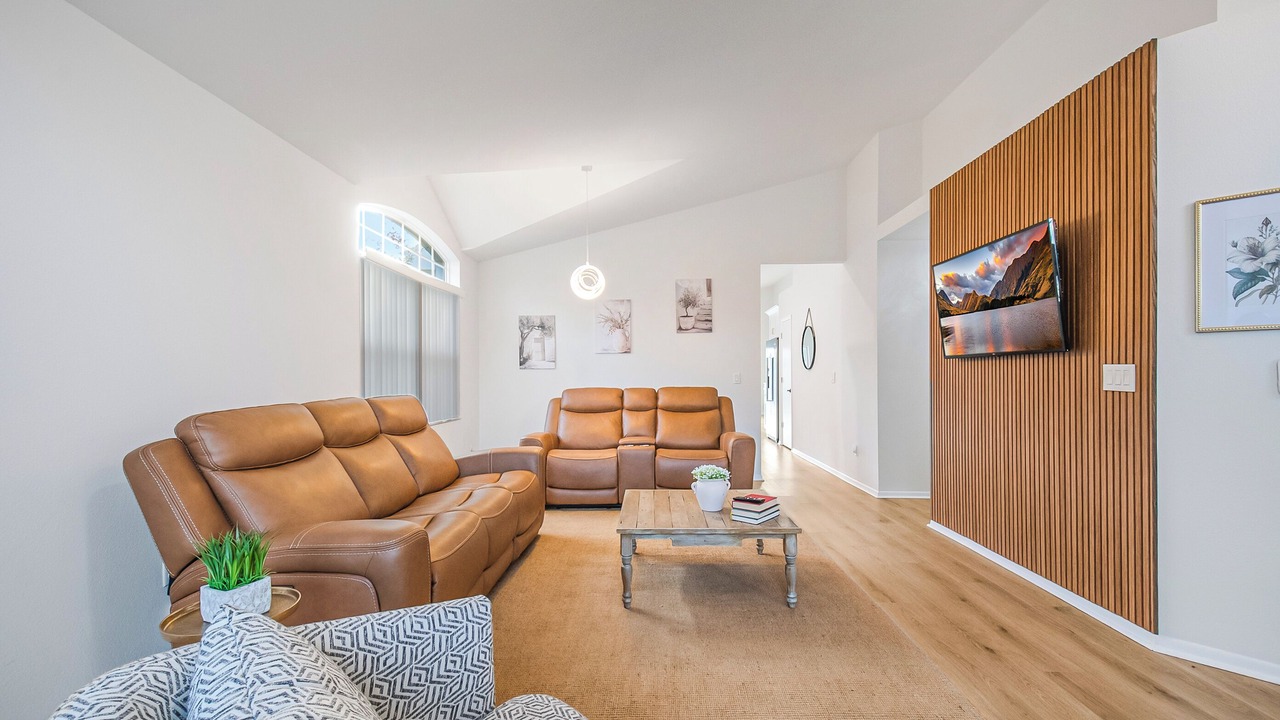 Photo of Livingroom in Lake Davenport Estates