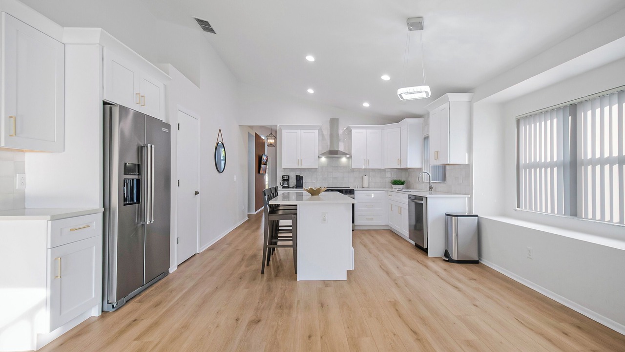 Photo of Kitchen in Lake Davenport Estates