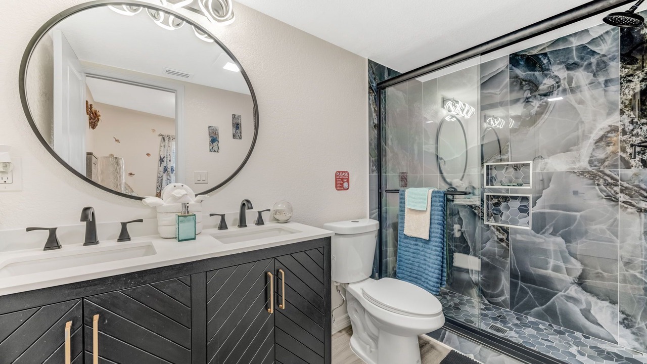 Photo of Bathroom in Apollo Beach