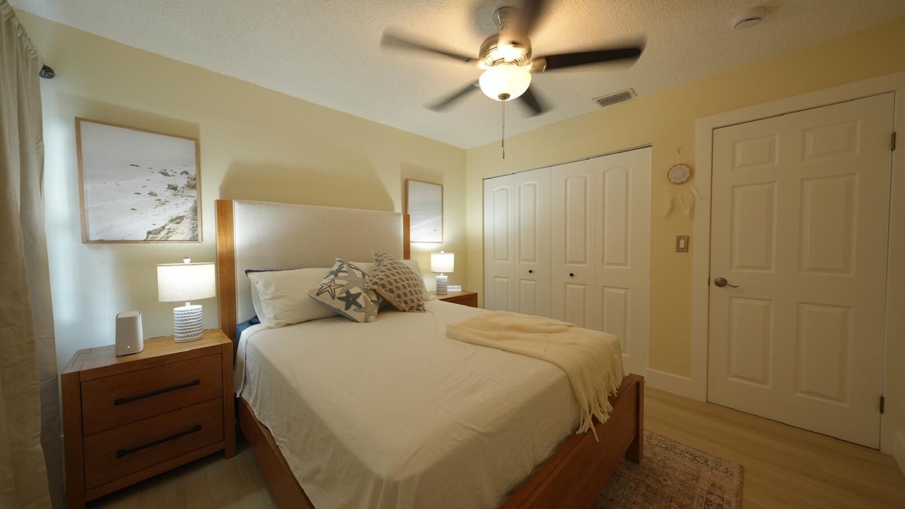 Photo of Bedroom in Tamiami
