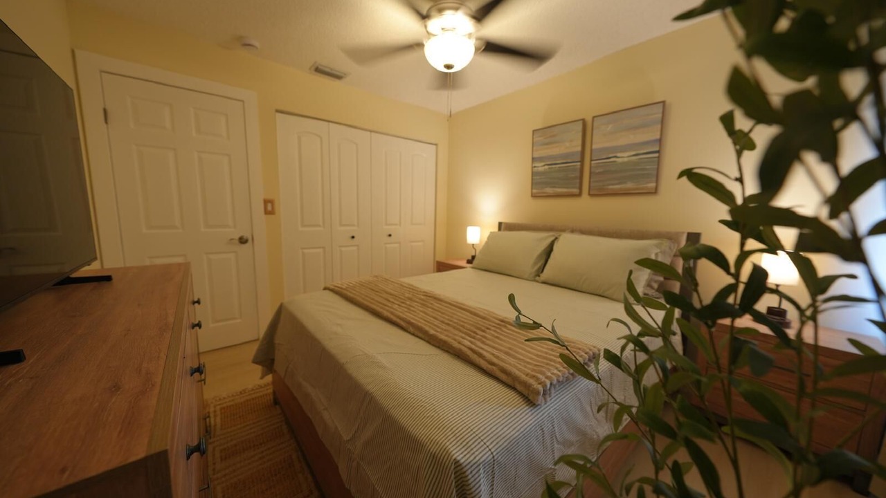 Photo of Bedroom in Tamiami