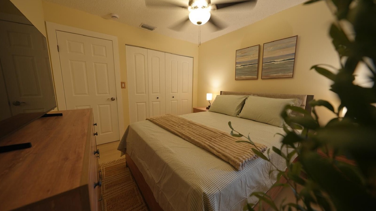 Photo of Bedroom in Tamiami