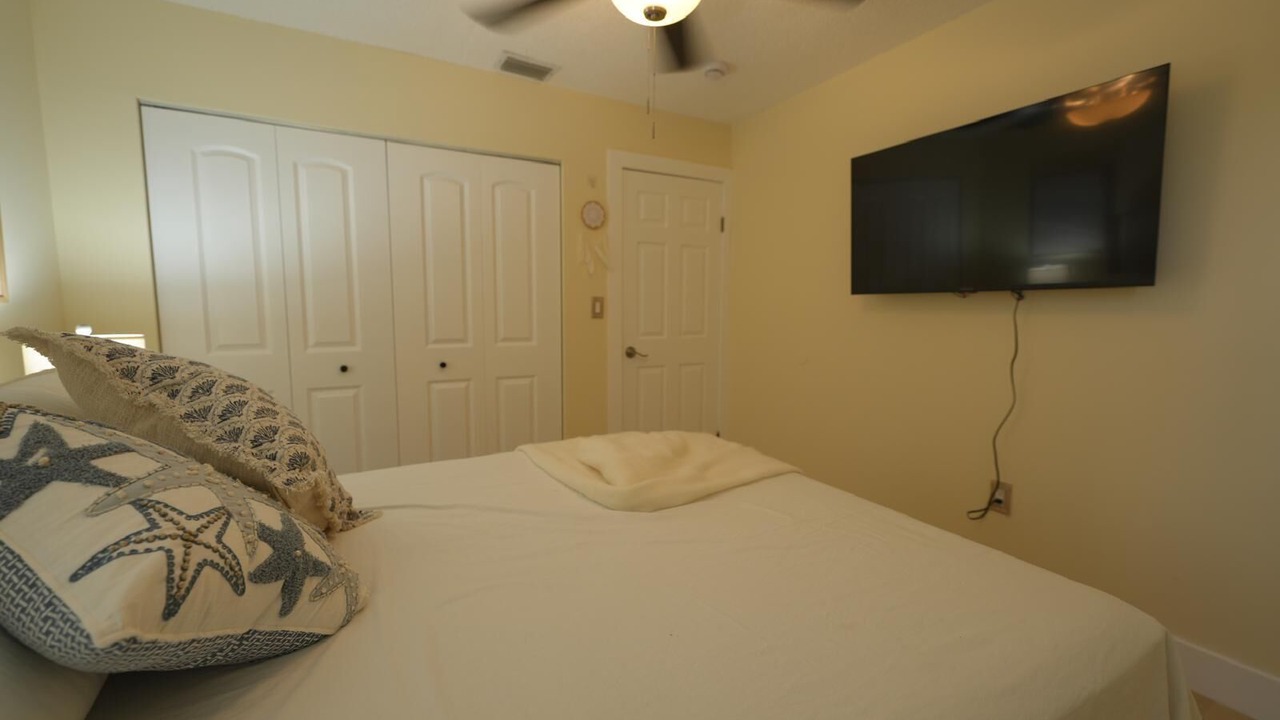 Photo of Bedroom in Tamiami
