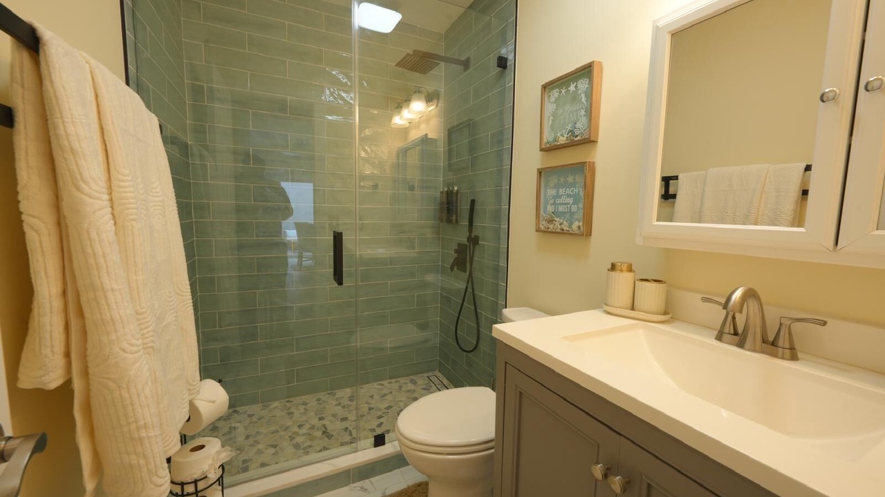 Photo of Bathroom in Tamiami