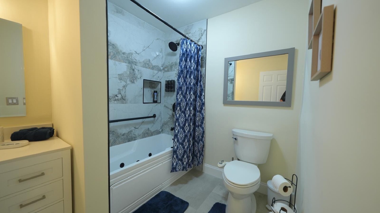 Photo of Bathroom in Tamiami