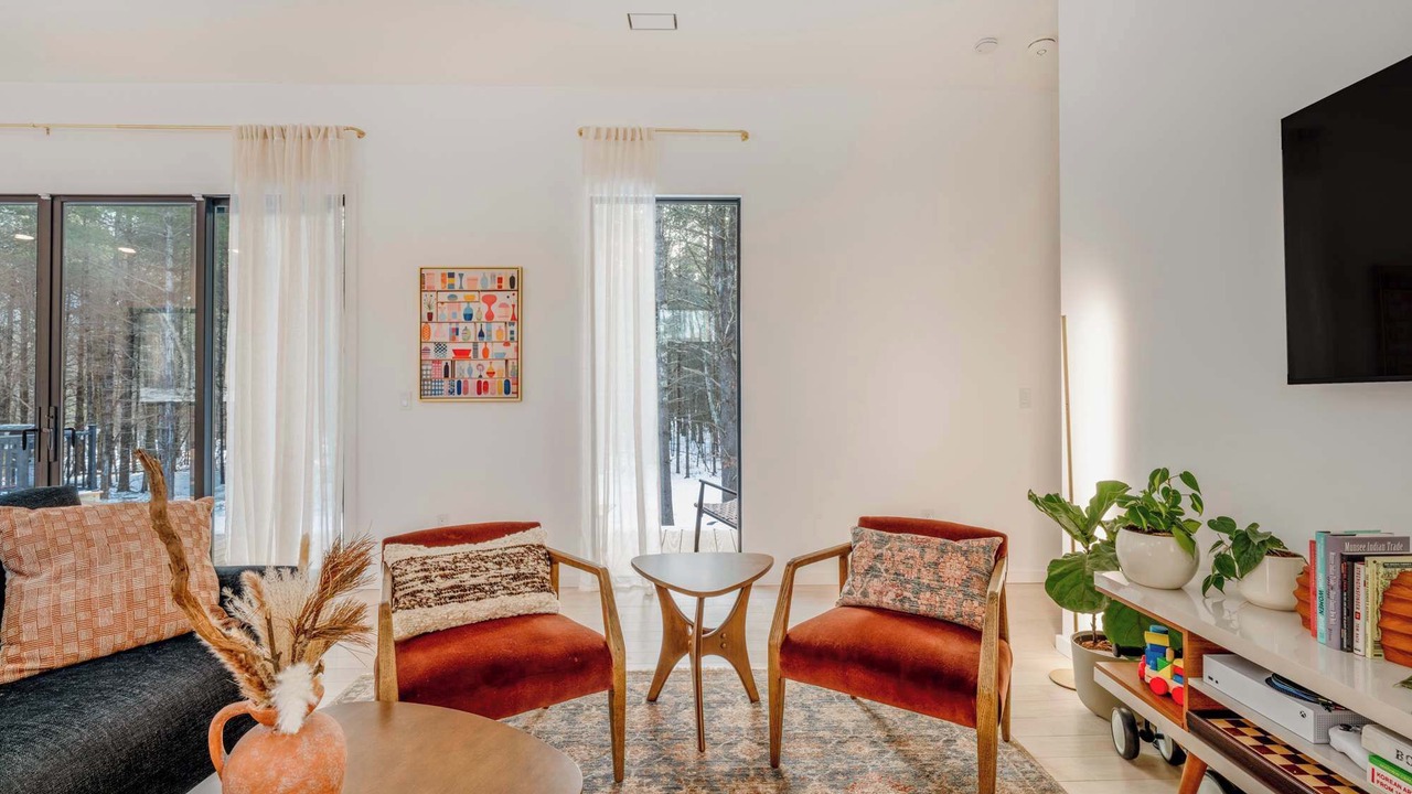 Photo of Livingroom in Round Top