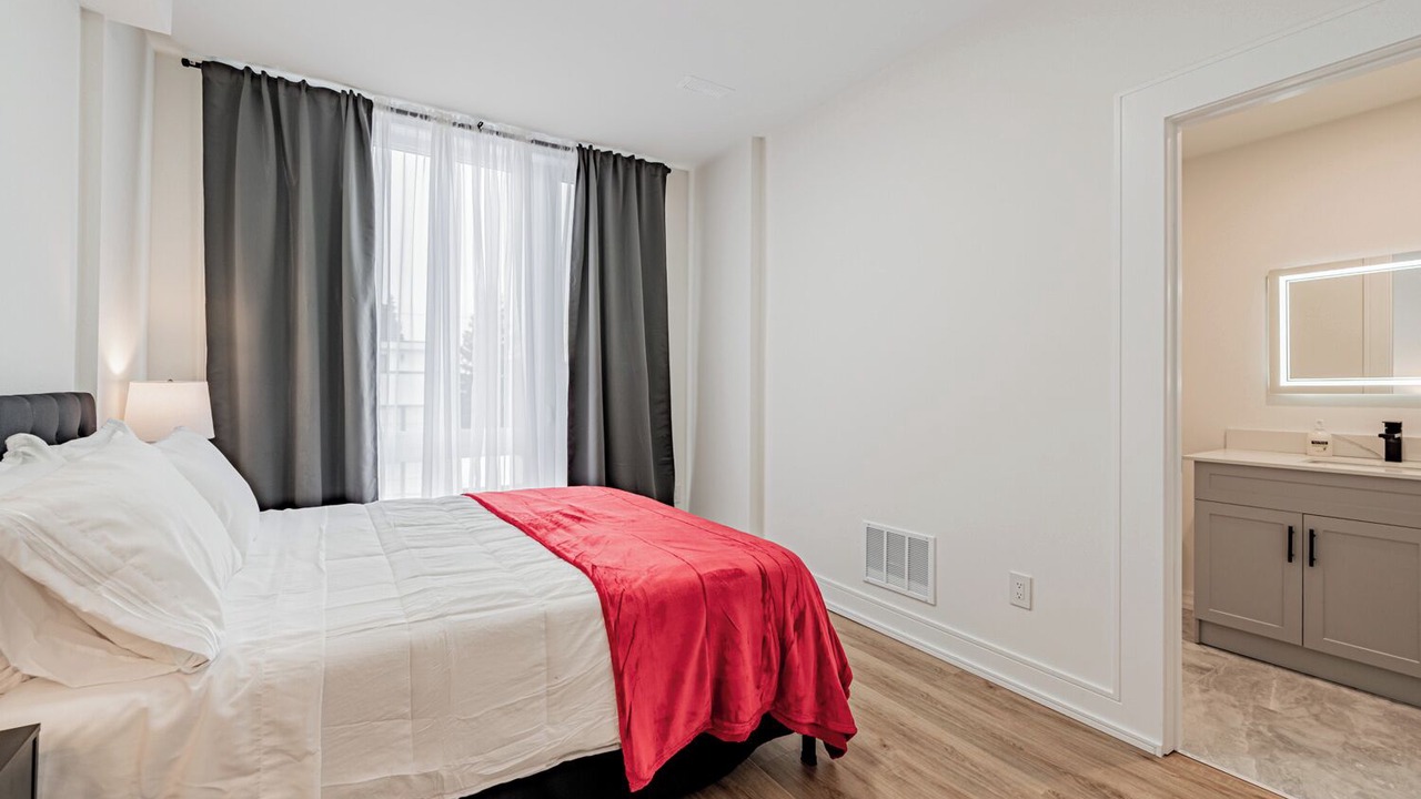 Photo of Bedroom in Oakwood Village