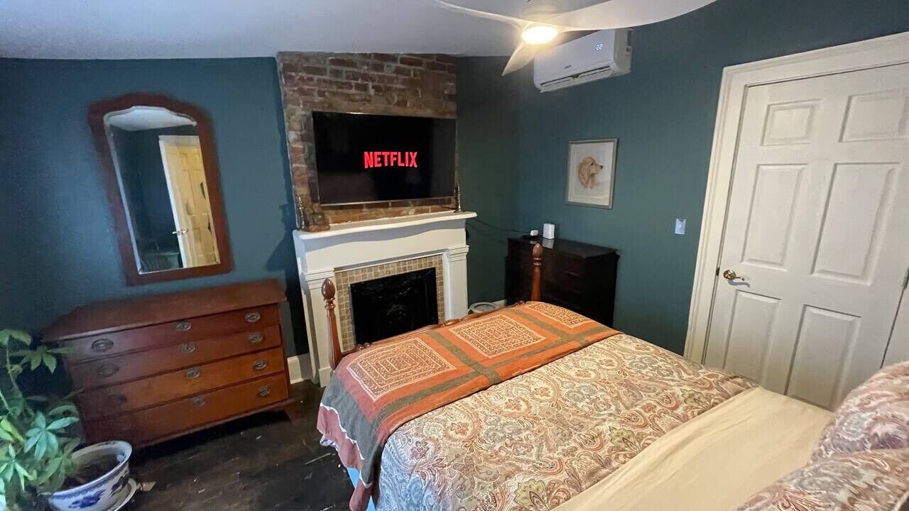 Photo of Bedroom in Albany