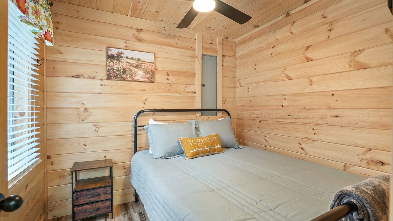 Photo of Bedroom in Creola