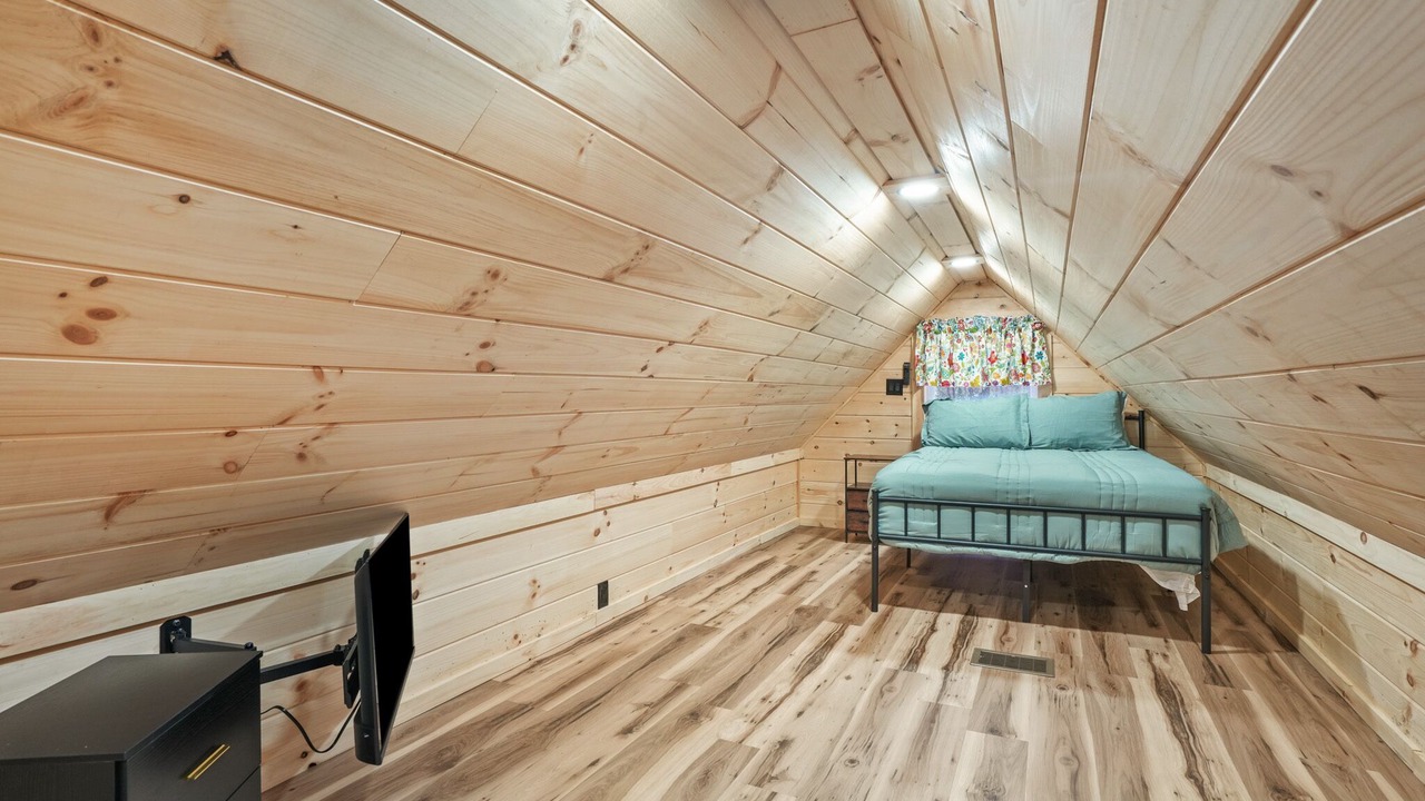 Photo of Bedroom in Creola