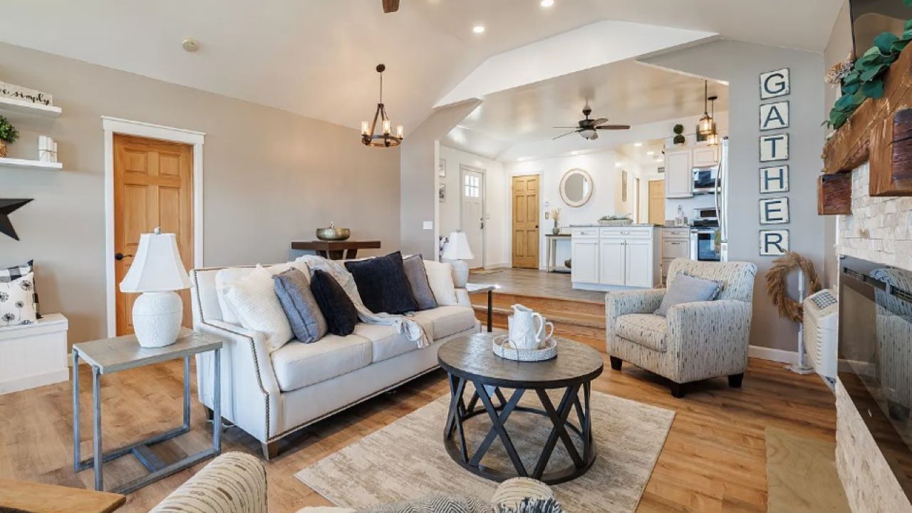 Photo of Livingroom in Wolcott