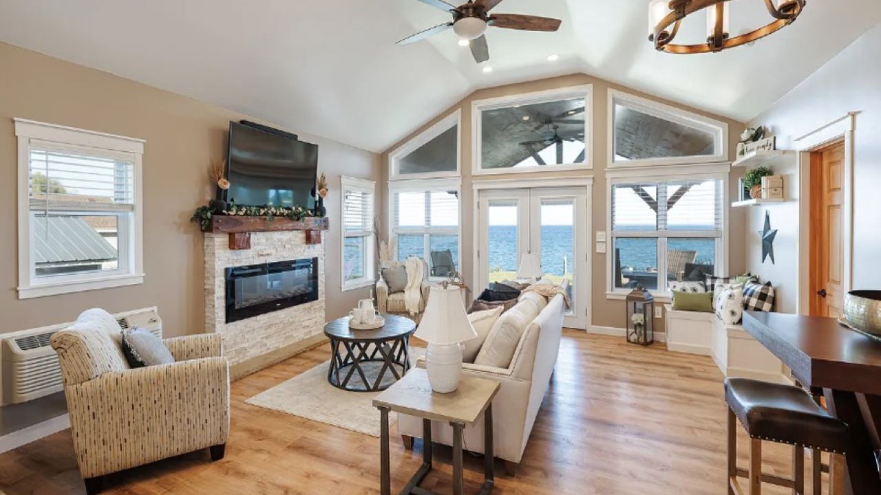 Photo of Livingroom in Wolcott