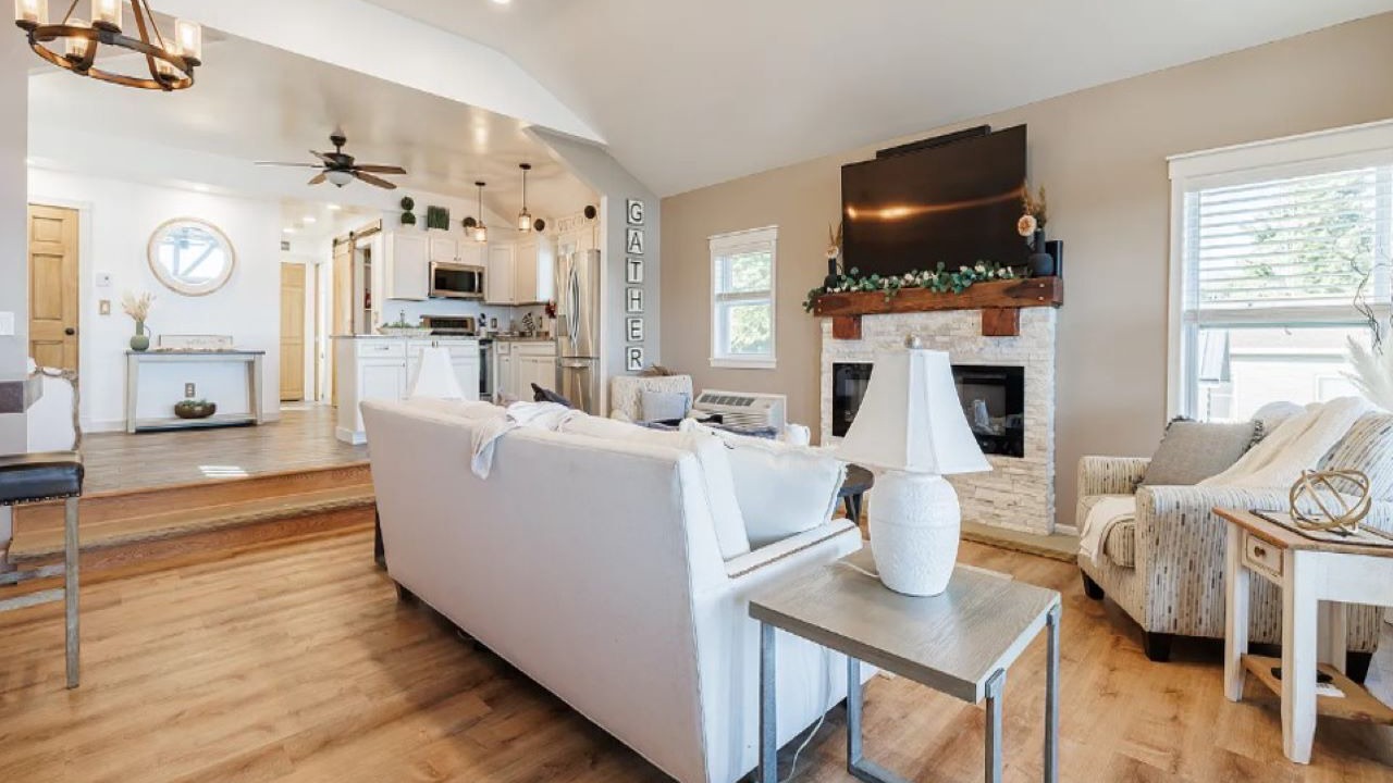 Photo of Livingroom in Wolcott