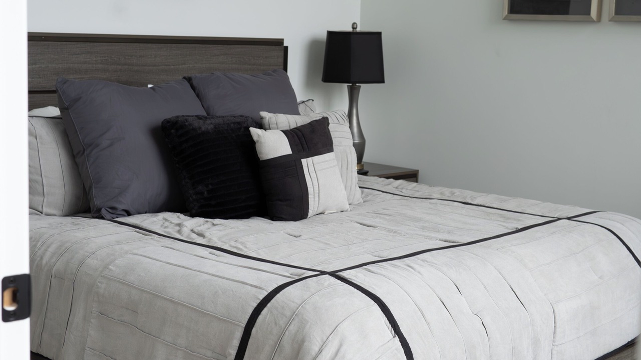 Photo of Bedroom in Point Edward