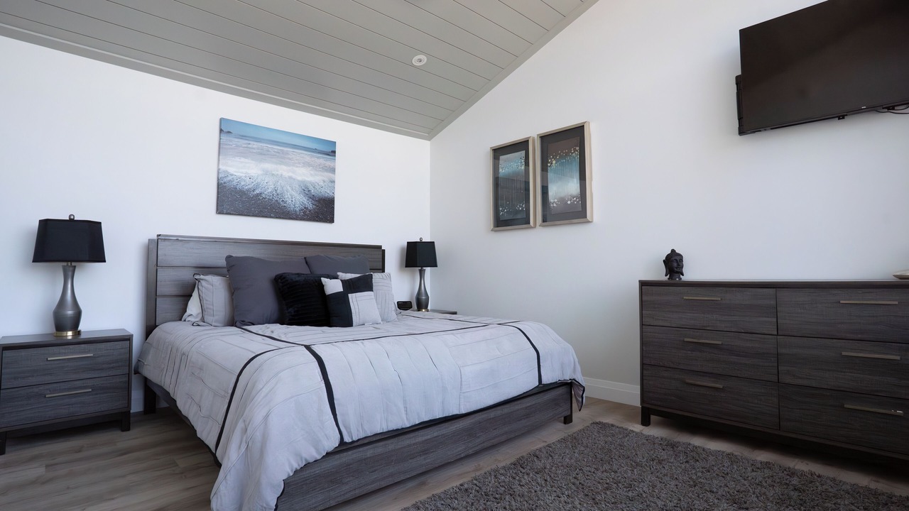 Photo of Bedroom in Point Edward