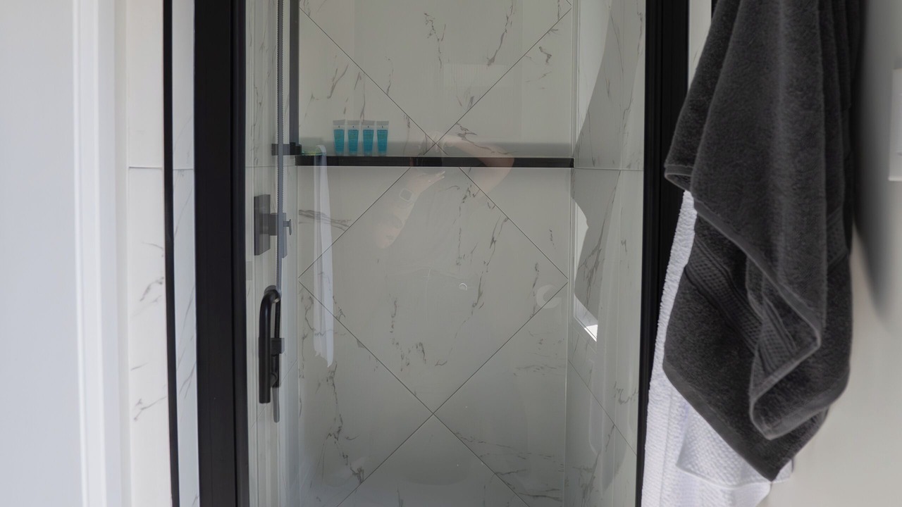 Photo of Bathroom in Point Edward