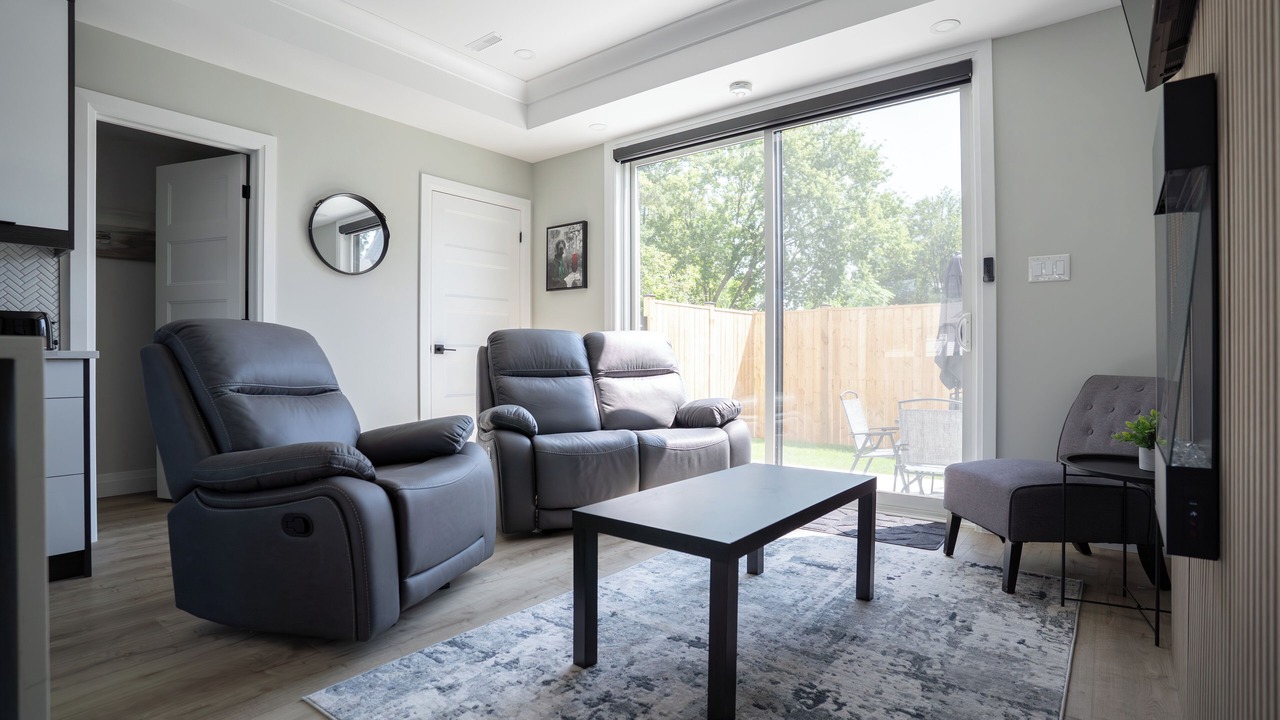 Photo of Livingroom in Point Edward
