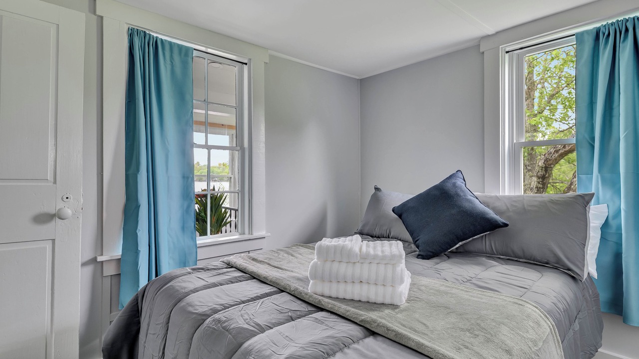 Photo of Bedroom in Orono