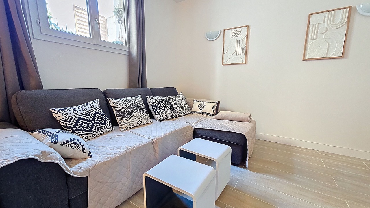 Photo of Livingroom in Asnieres-sur-Seine