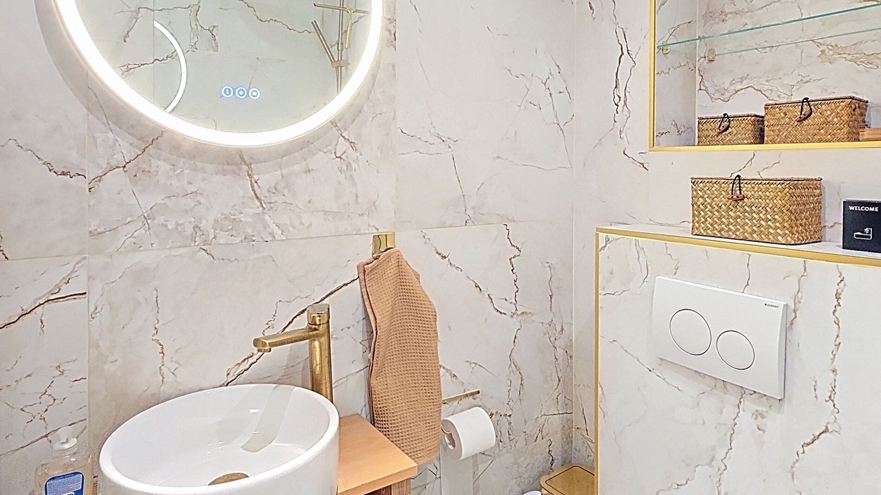 Photo of Bathroom in Asnieres-sur-Seine