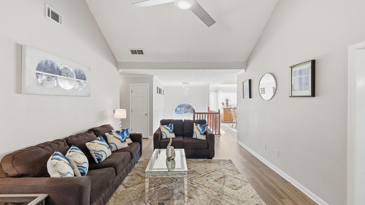 Photo of Livingroom in Covington