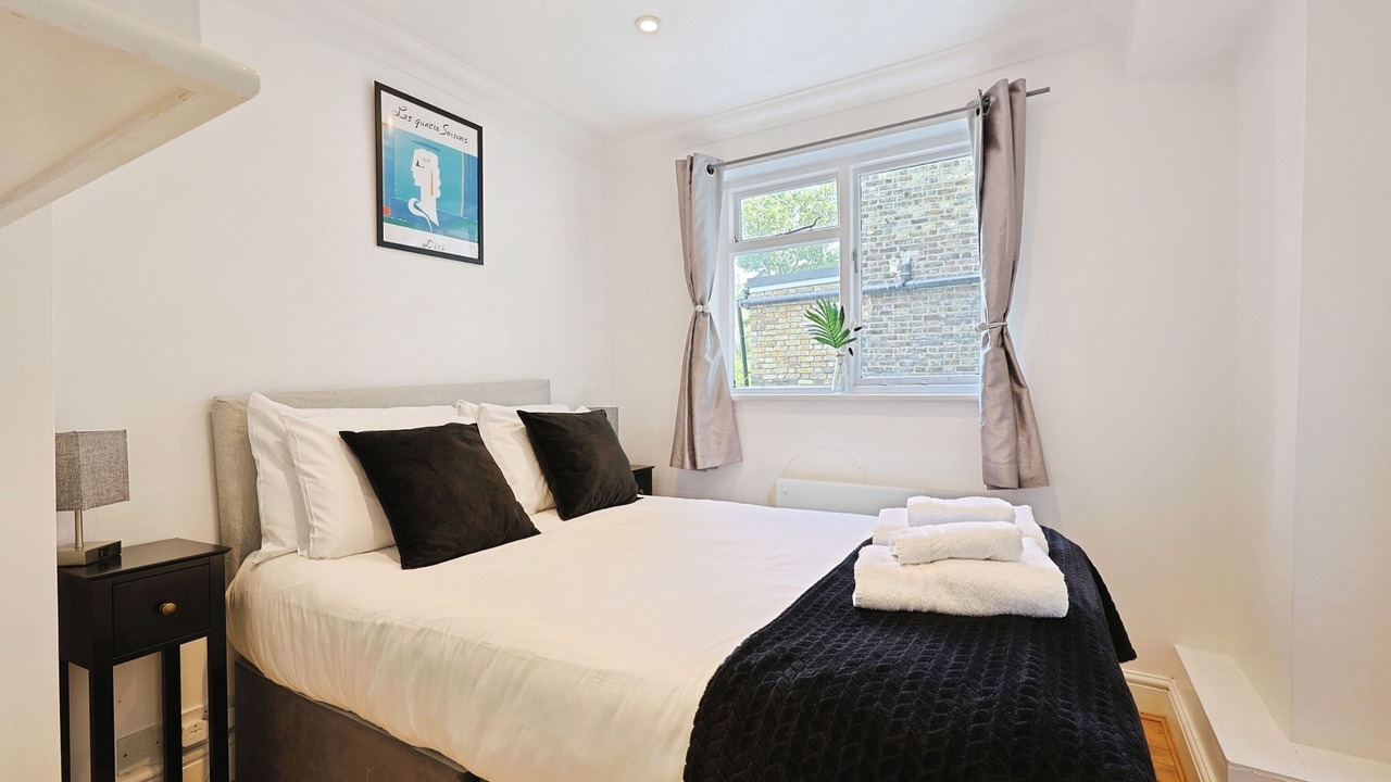 Photo of Bedroom in West Kensington
