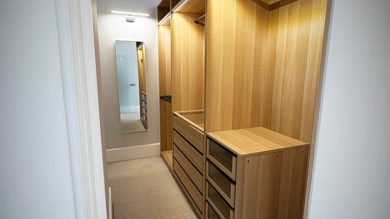 Photo of Others in Sandown